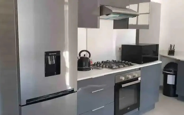 Ultra Modern 2 Bedroomed Apartment - 2082