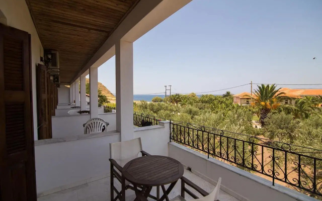 Akti Hotel & Apartments