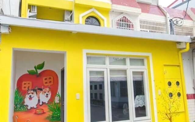 Apple House