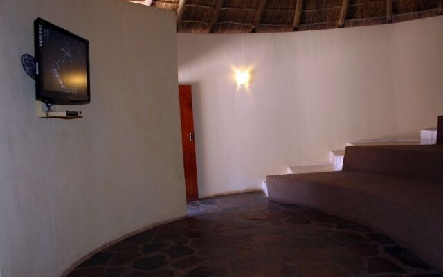 Kwena Chalets