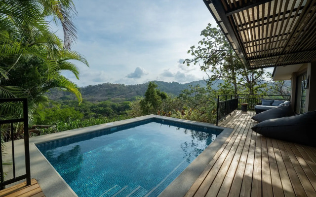 Punta Islita, Autograph Collection