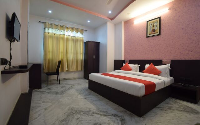 OYO Flagship 18321 Hotel Royal Sanj