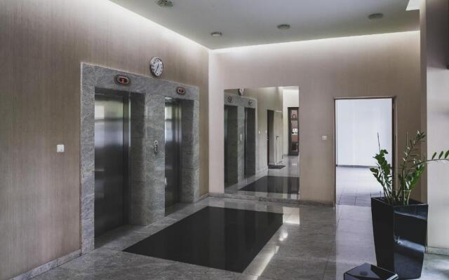 P&O Serviced Apartments FABRYCZNA