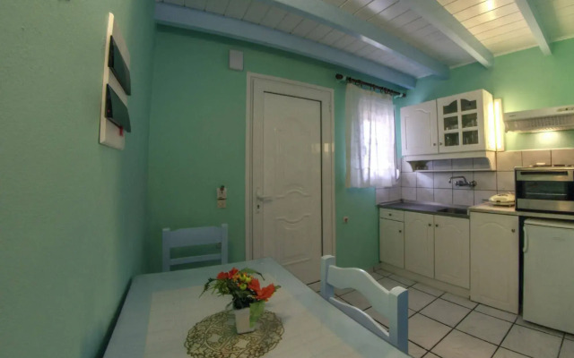Eleni Family Apartments