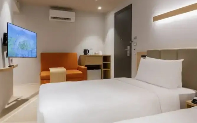 Nishitetsu Hotel Croom Bangkok Silom