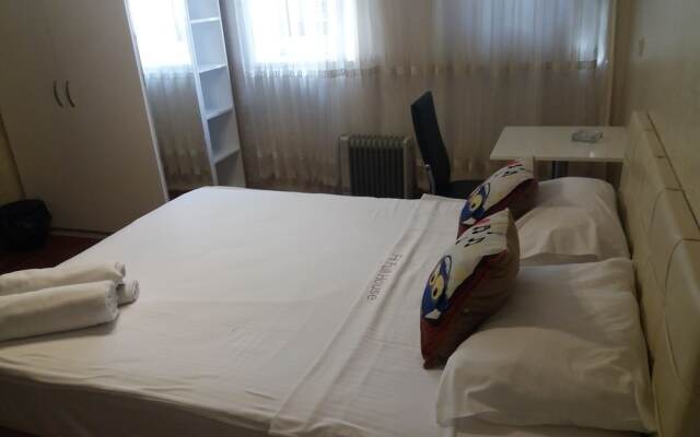 Full House Boutique Otel