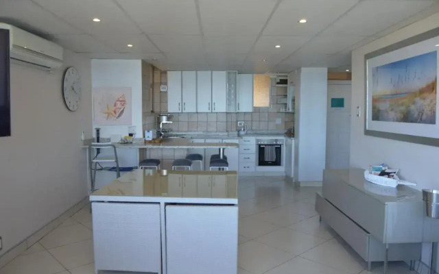 Accommodation Front - Classy 4 Sleeper with Ocean Views