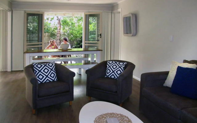 Hastings Cove Waterfront Holiday Apartments