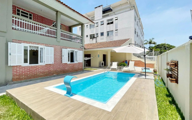 Maravilhoso Sobrado com Vista para o Mar