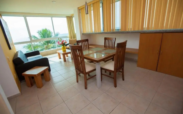 Banderas Suites
