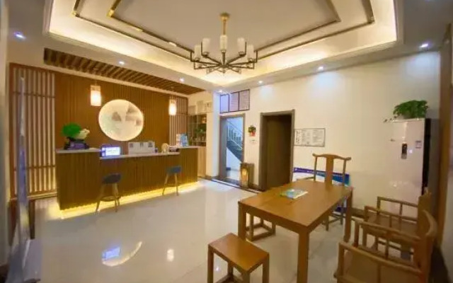 Lanyu Inn (Yichang Three Gorges Dam)