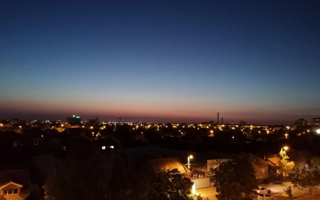 SunsetView Apartment