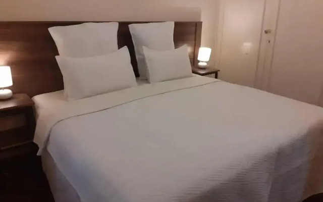 Charming 6-bed House With Swimming Pool in Harare