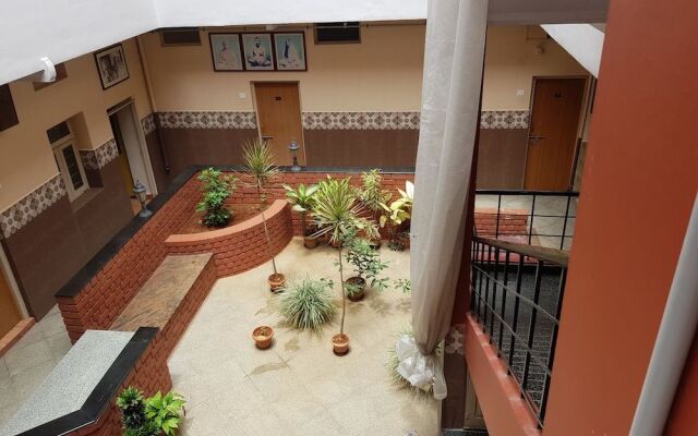 Sri Kumara Lodge