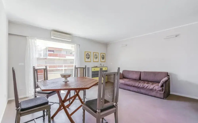 Delightful Apartment in Saint Tropez With Swimming Pool