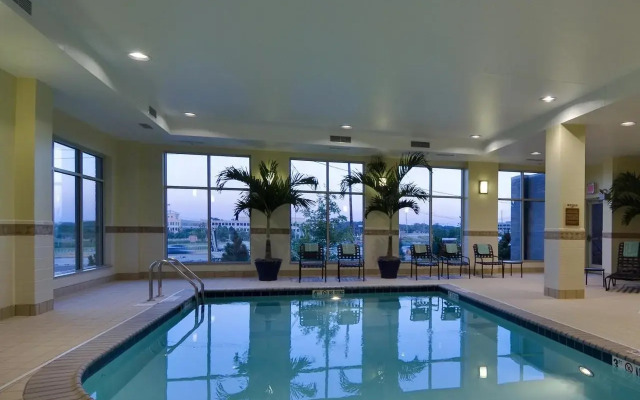 Hilton Garden Inn Lake Forest Mettawa
