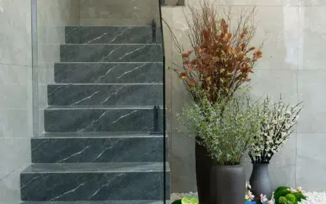 Xinli Business Hotel