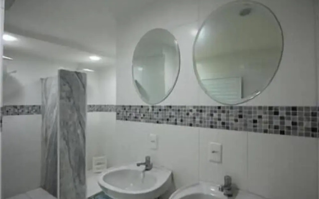 GoHouse Visconde 205