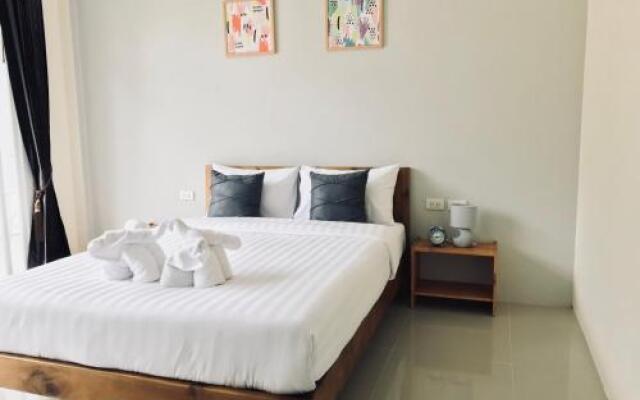 Snooze Inn Phuket