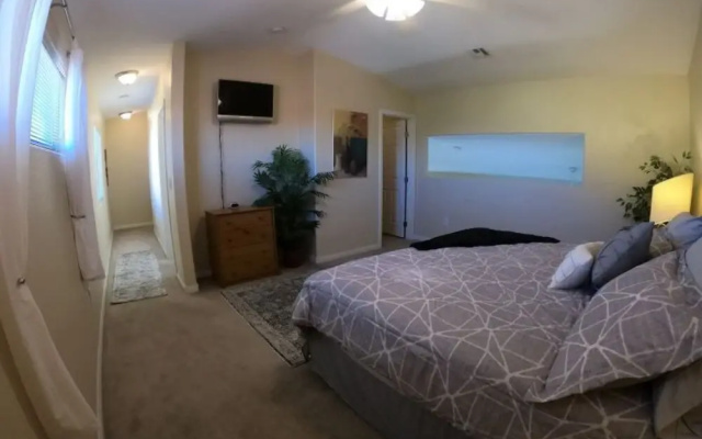 Michael Rutkowski 3 Bedroom Condo