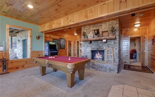 Lookout Lodge - Five Bedroom Cabin