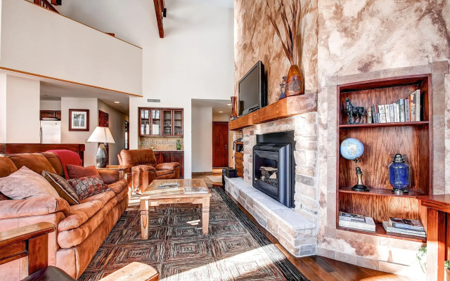 Inn at Lost Creek