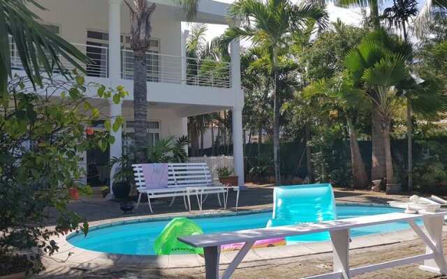 Apartment With 3 Bedrooms in Albion, With Wonderful sea View, Pool Acc