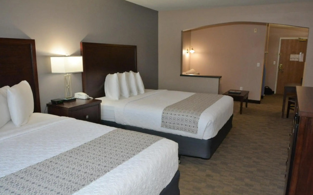 FairBridge Inn & Suites Dupont