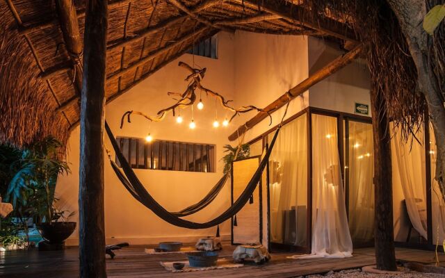 La Tortuga Life Style Studio's Club & Spa