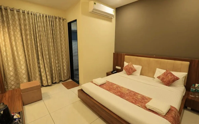 Krishna Hotel And Resort