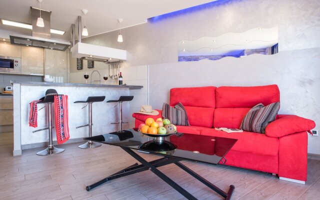 109. Romantic Apartment with Heated Pool