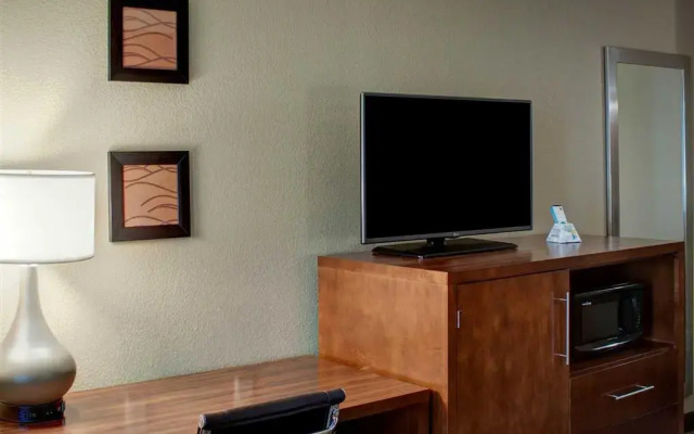 Comfort Inn & Suites Caldwell