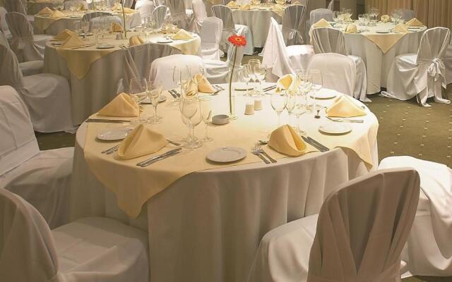 Howard Johnson Hotel & Casino