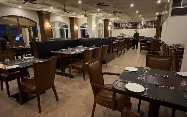 Montrose Golf Resort & Spa