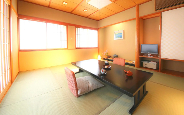 Fujinoya Yutei – Guest Rooms – Fuefuki