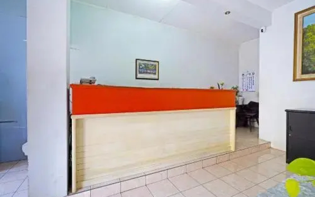 Koolkost syariah near Simpang Dago