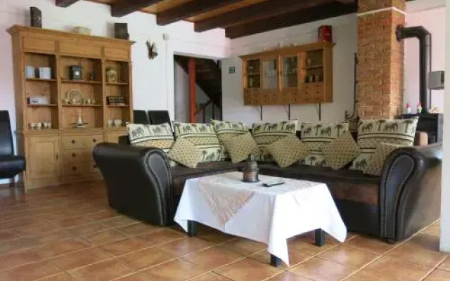 Casa langa rau