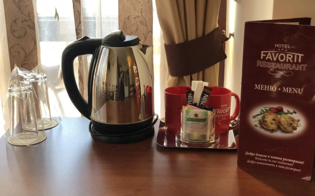 Hotel Favorit