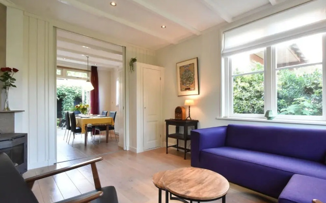 Boutique Holiday Home in Grootschermer With Garden