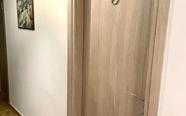 Anesi Rooms To Rent