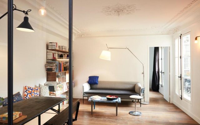 Design apartment in a Hype area near Montmartre