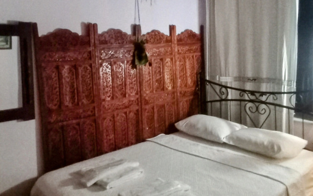 Cunda Zehra Teyzenin Evi