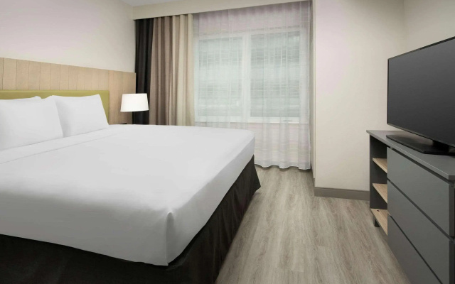 Country Inn & Suites by Radisson, Seattle-Tacoma International Airport, WA