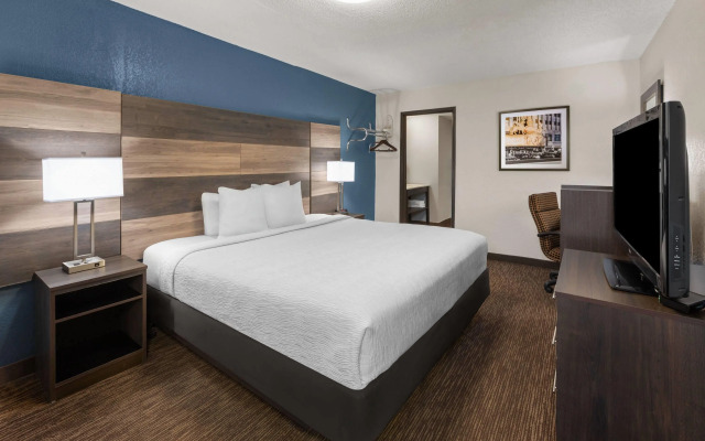 Baymont by Wyndham Downtown Detroit