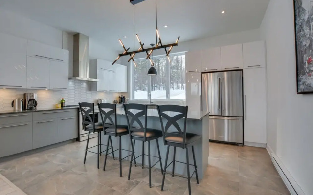 Le Rocher Mountain Rendez-vous Mont-Trem