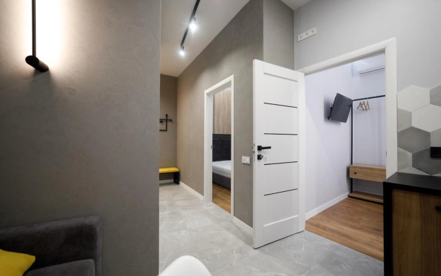 Royal apartment on Hmelnytskogo 37