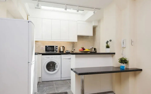 The Magravine Gardens Court I - MP02