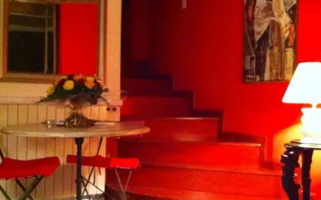 La Maison dans les remparts