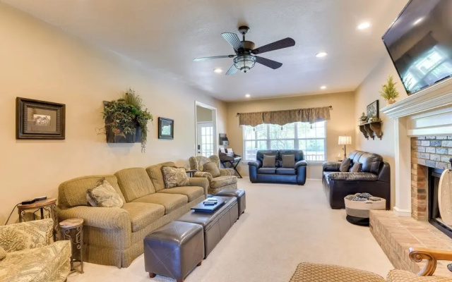 15-acre Retreat Near Dtwn Tulsa & Skiatook Lake
