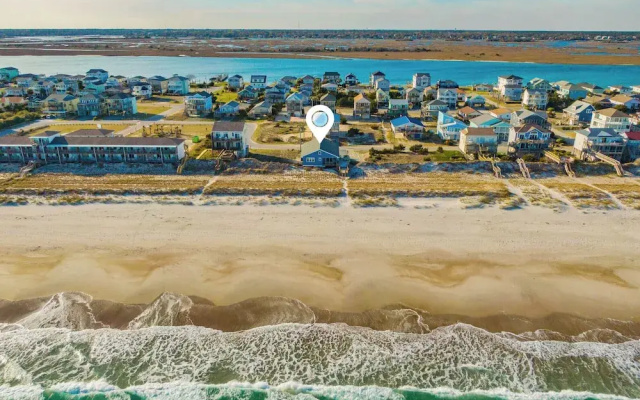 The Caroline by Topsail Realty